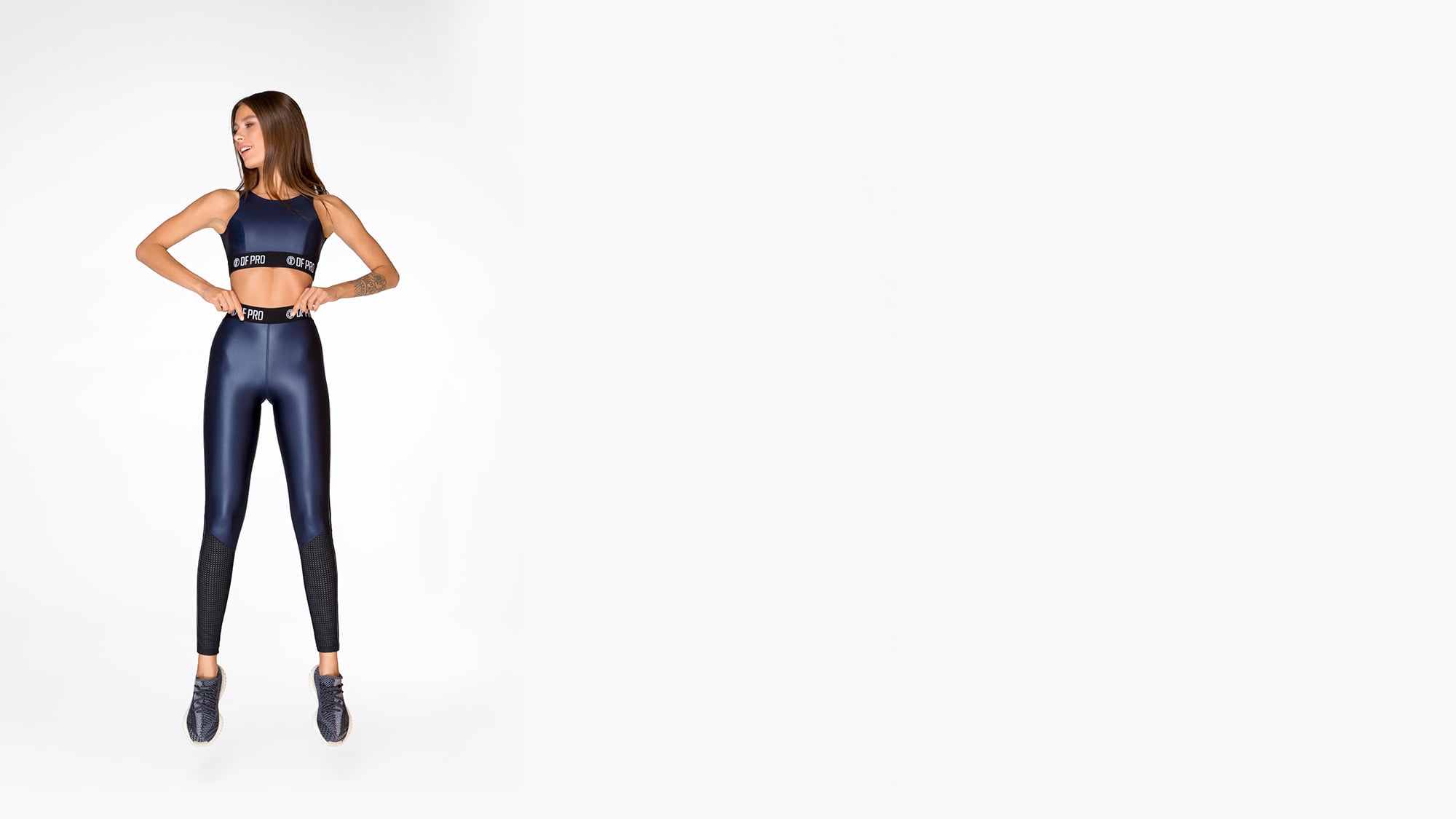 New Perform Pro Navy Leggings